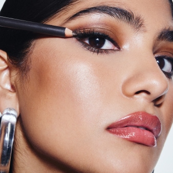MORE SLEEK ON LIPS